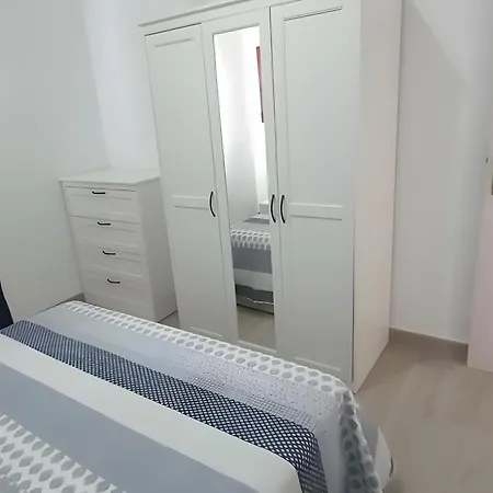 South Side Paradise Apartman